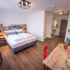 & Brauerei-gasthof Neuwirt Hotel Neuburg an Der Donau